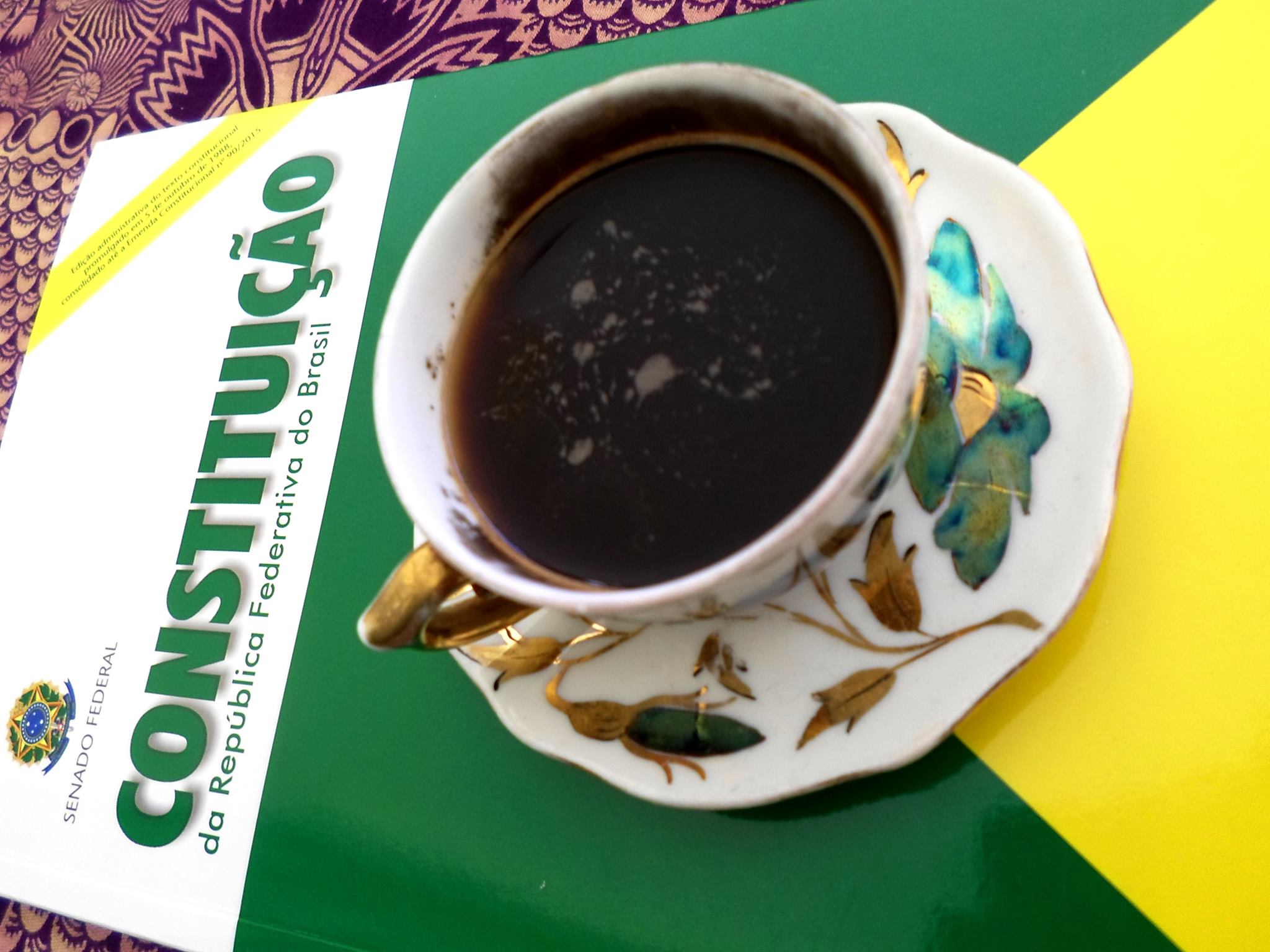 ZMário. Vai ter cafezinho na praça. 2016